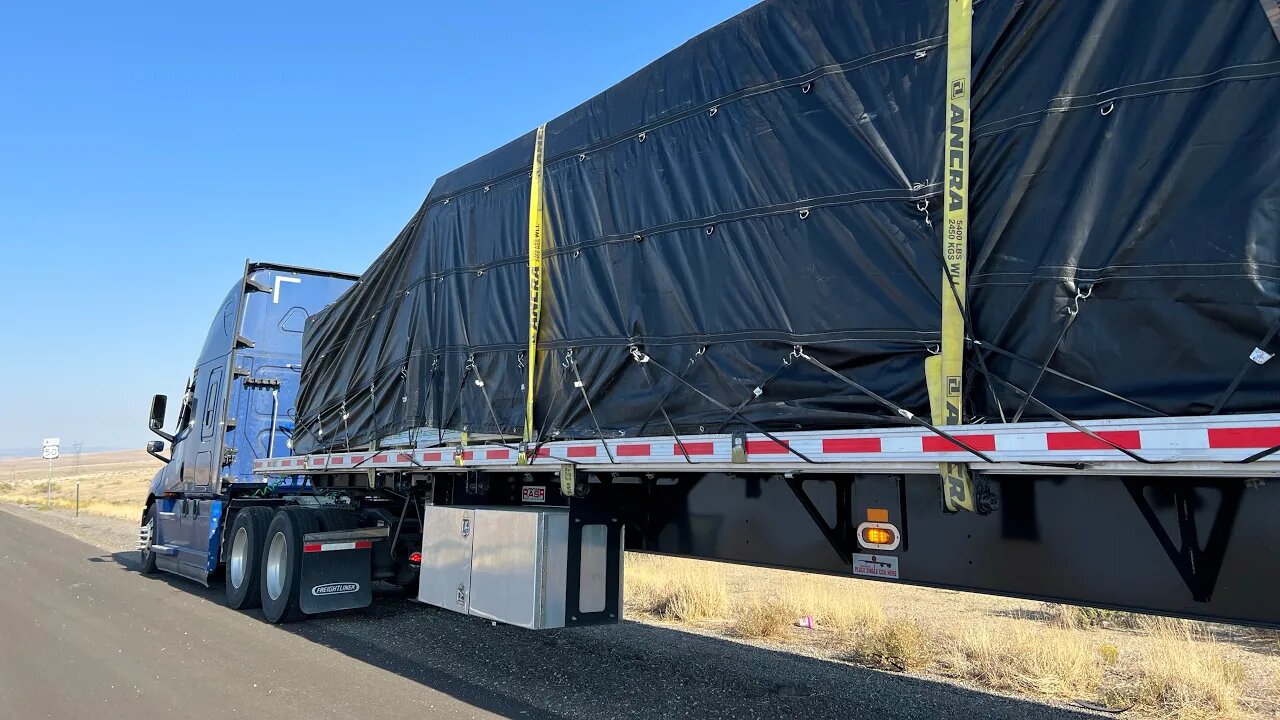 I Had To Retarp My Load On Side Of The Highway! 😮‍💨