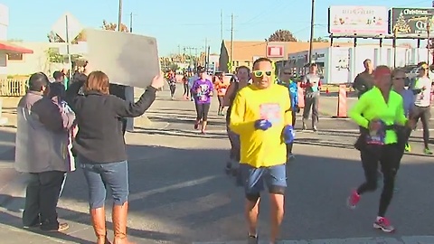 Thousands take part in Tulsa Route 66 Marathon