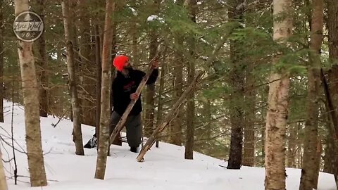 Camp in a hammock in winter 15