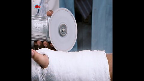 movie scene"Munna Bhai MBBS "