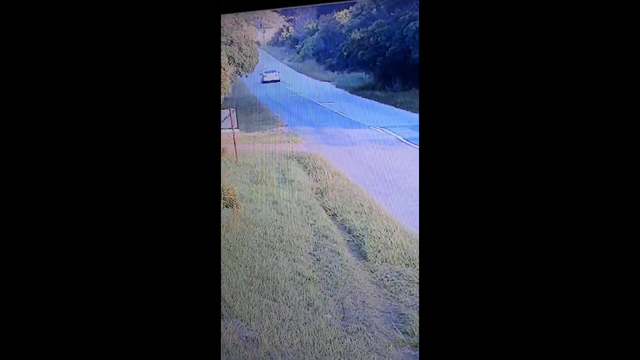 PE cyclist robbed while training (WuU)