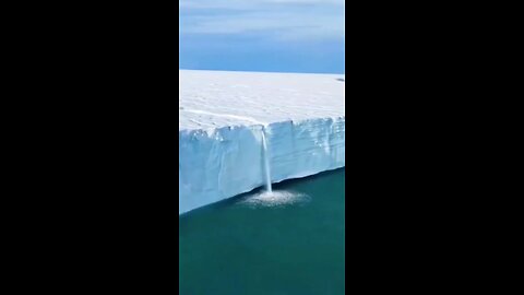 Antarctica contient