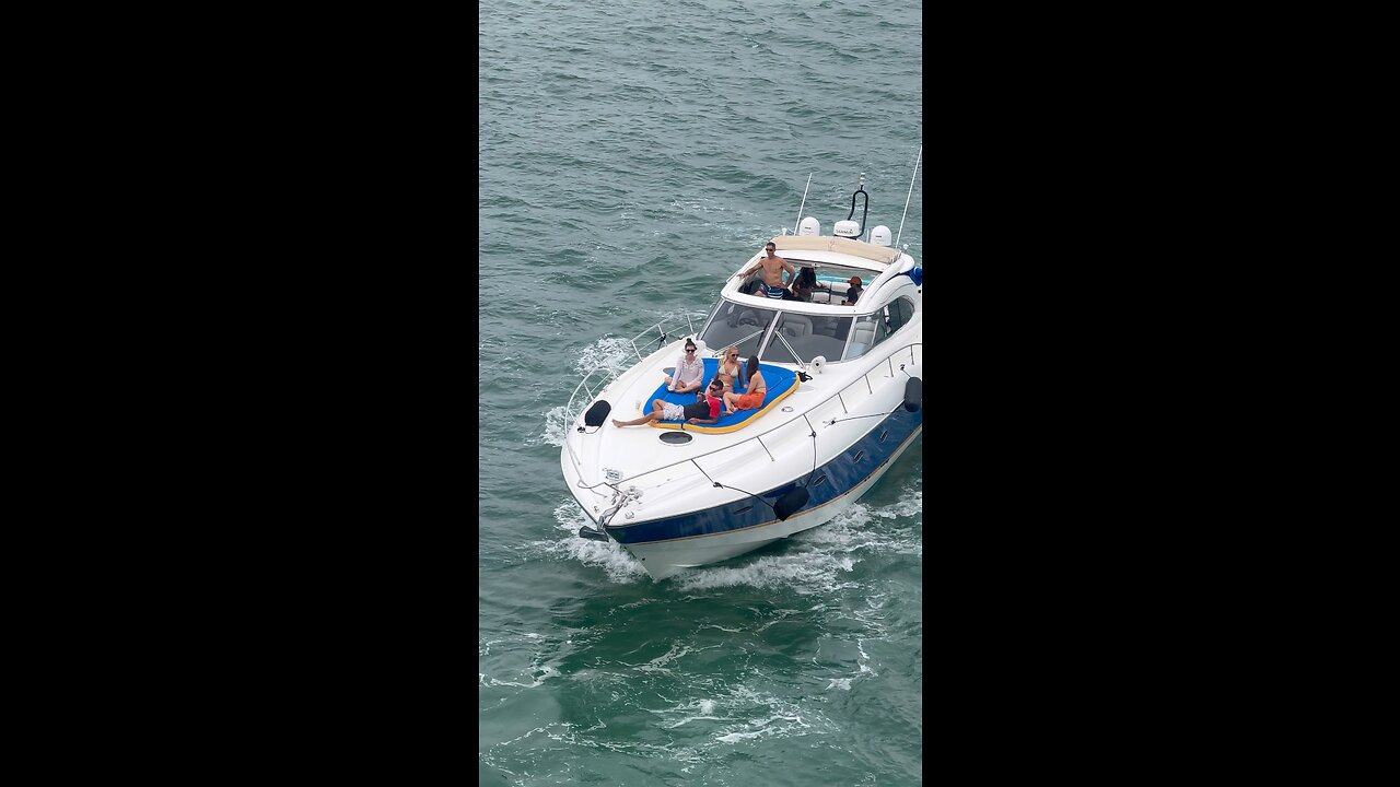 Full Self Driving Cruiser? Look Mom, no hands #yachtdealnow