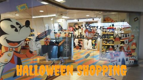 Halloween shopping at Contemporary Resort