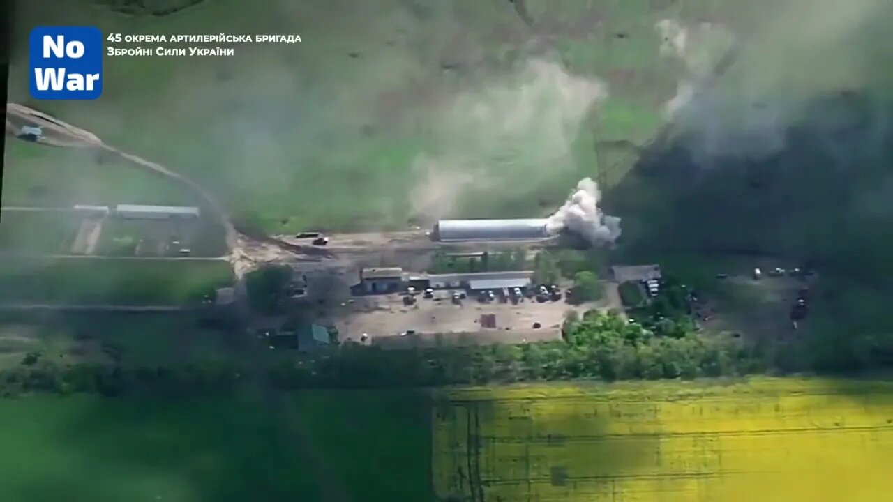 Ukrainian Artillery Brigade hit Russian positions with vehicles stored inside!