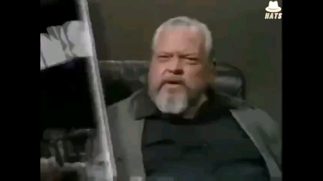 Orson Welles on how all politicians are just "actors" and belong to a "third sex"