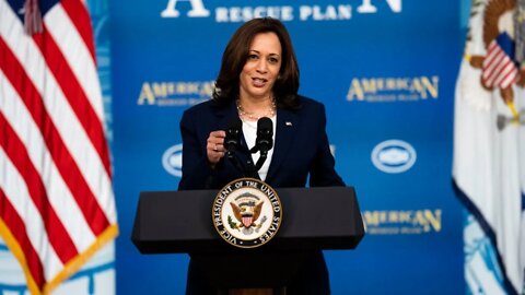 Harris participates in women-led small business roundtable