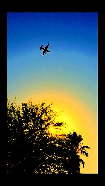 C-130 Drops Alltitude for Landing Vector