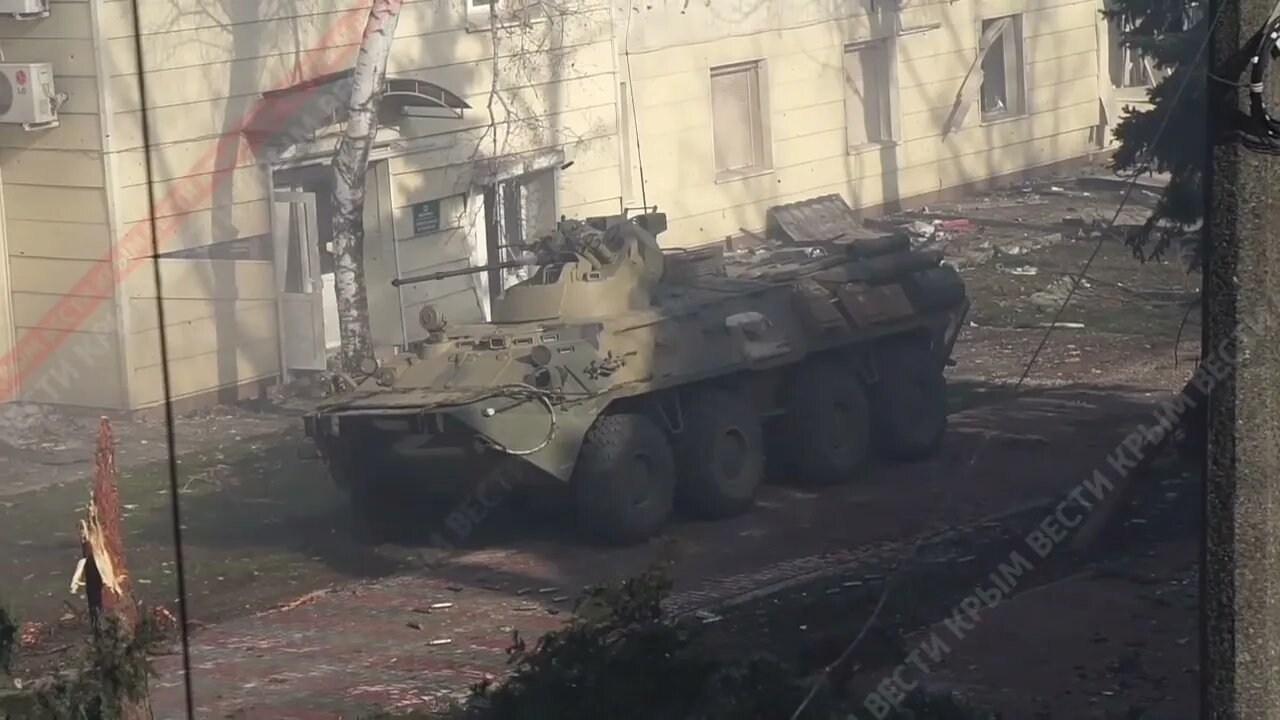 Crews Of A BTR-82A Help Marines Of the Black Sea Fleet In Clearing Mariupol