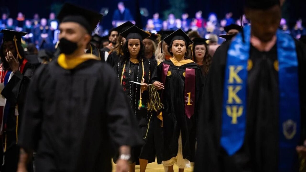 VCU Graduates Walk Out During Youngkin Commencement Speech