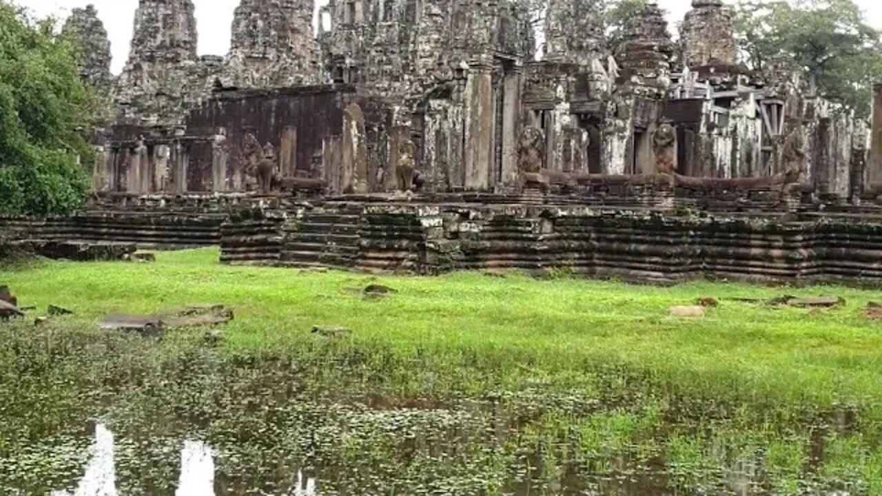 Tour Siem Reap2021, Bayon Temple Rainy Season #ShortsClip2021 / Amazing Tour Cambodia.