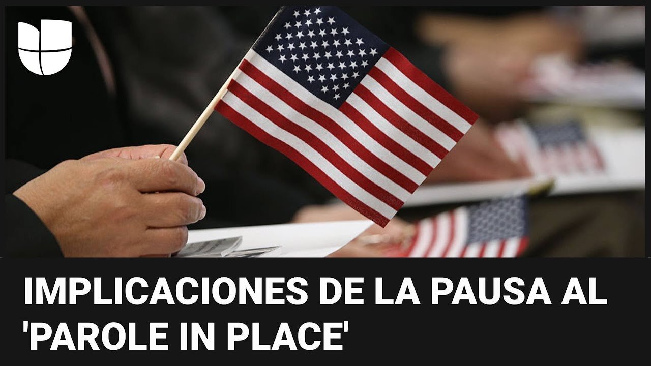 ¿Puedes seguir aplicando al programa ‘parole in place’ aunque esté pausado temporalmente? Te explica
