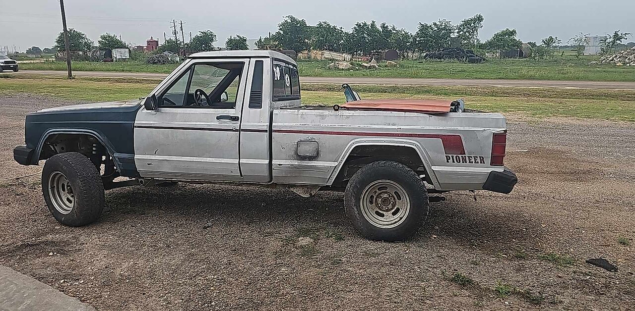 Help us build this Jeep Comanche