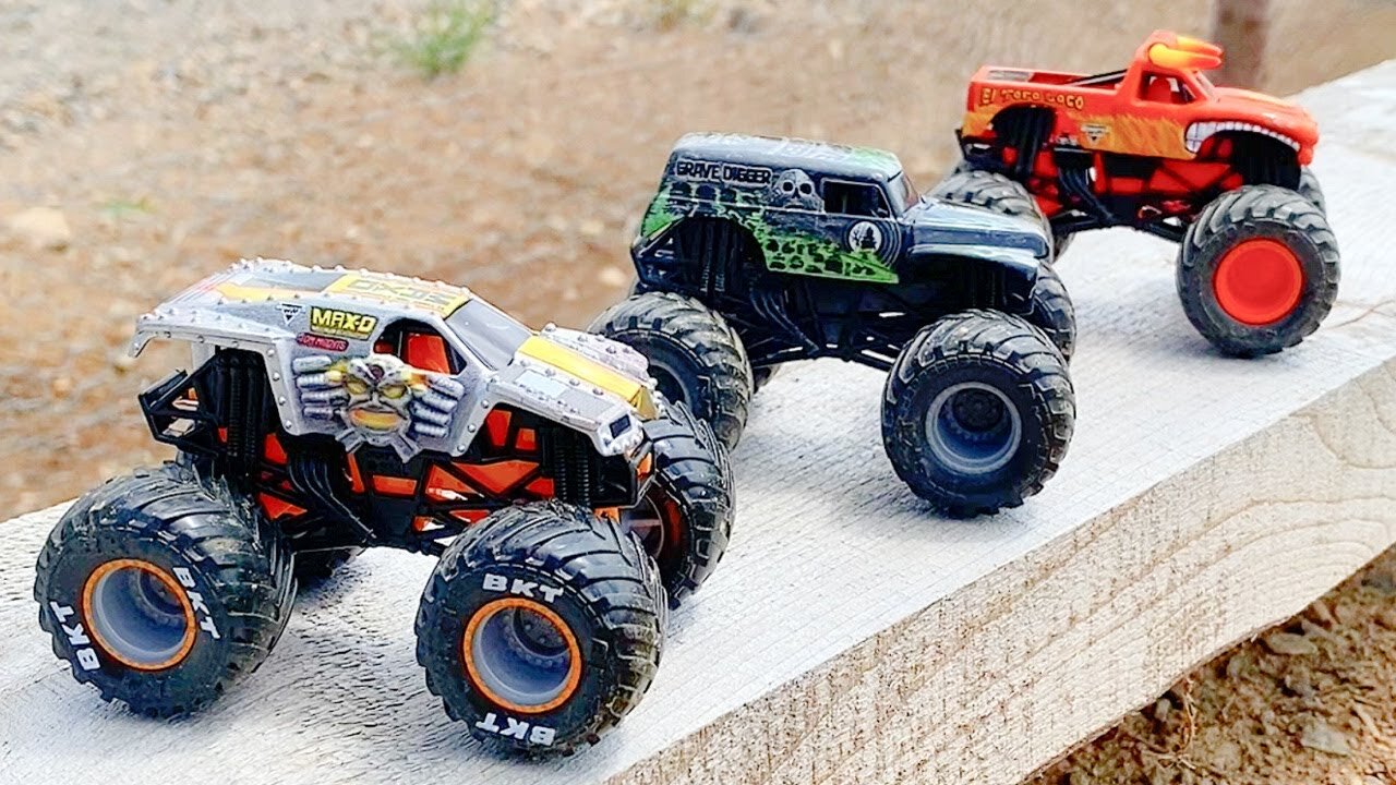 MONSTER JAM | GRAVE DIGGER | SPIN MASTER | EL TORO LOCO | MAX-D | HOT WHEELS MONSTER TRUCKS