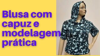 Blusa com capuz e modelagem prática