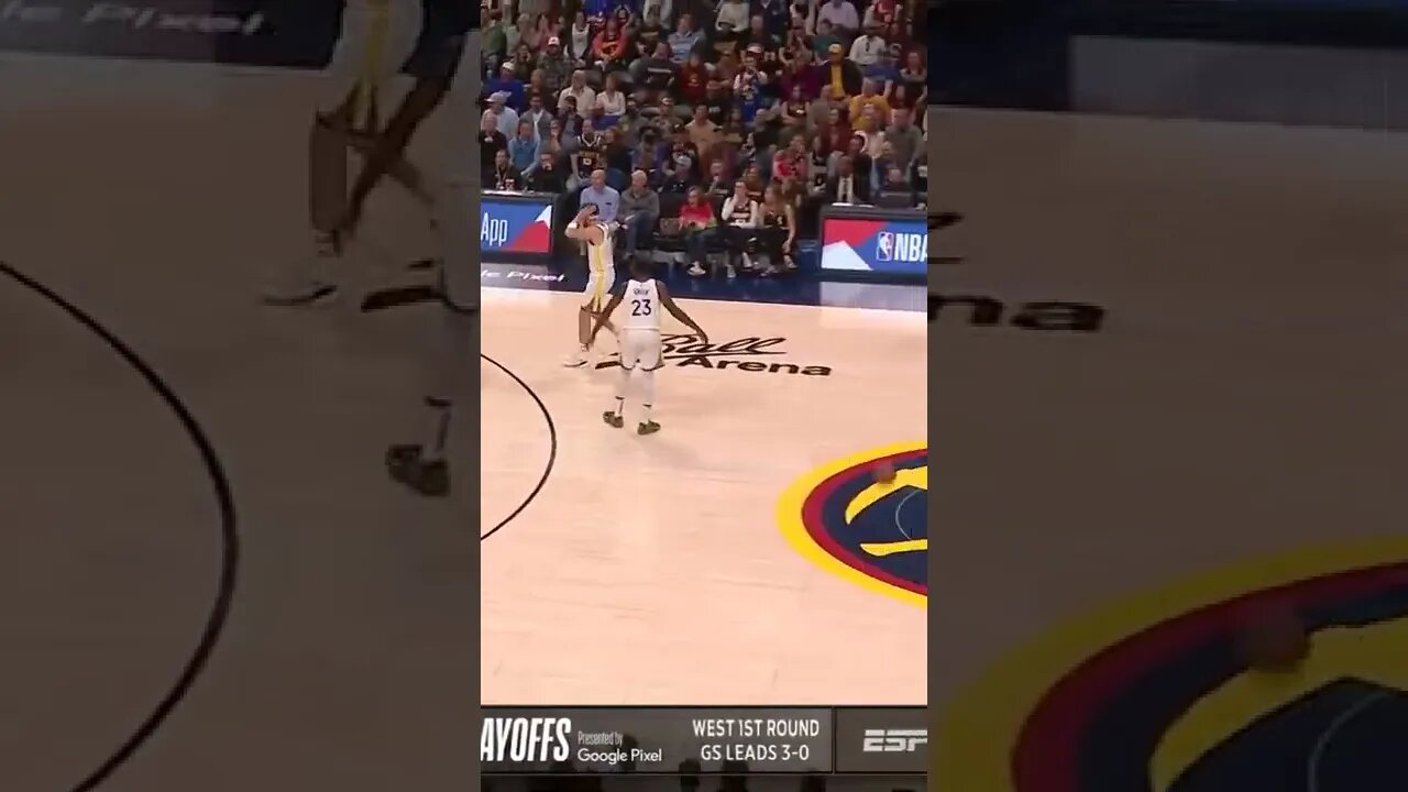 Draymond HITS Klay in the HEAD!!💀🤣 #shorts