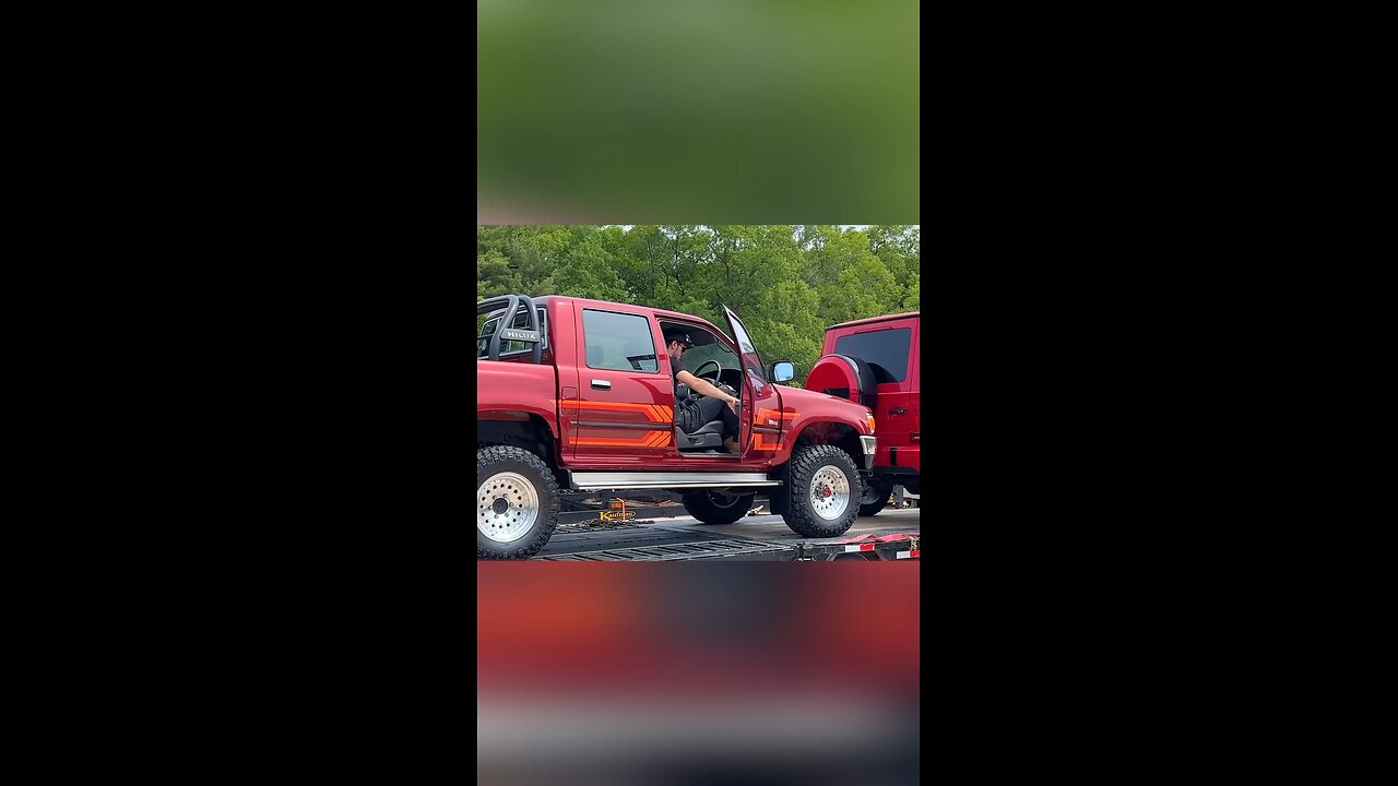 How To Break An Indestructible Car (Toyota Hilux) 🛻🛻🛻🛻
