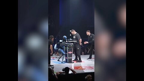 power slap with robot🦾🦾..