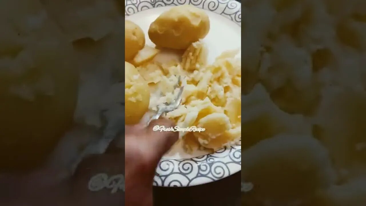 Samosa best snack ever #shorts #ytshorts #samosa #breakfast #tasty #snacks #streetfood #delicious