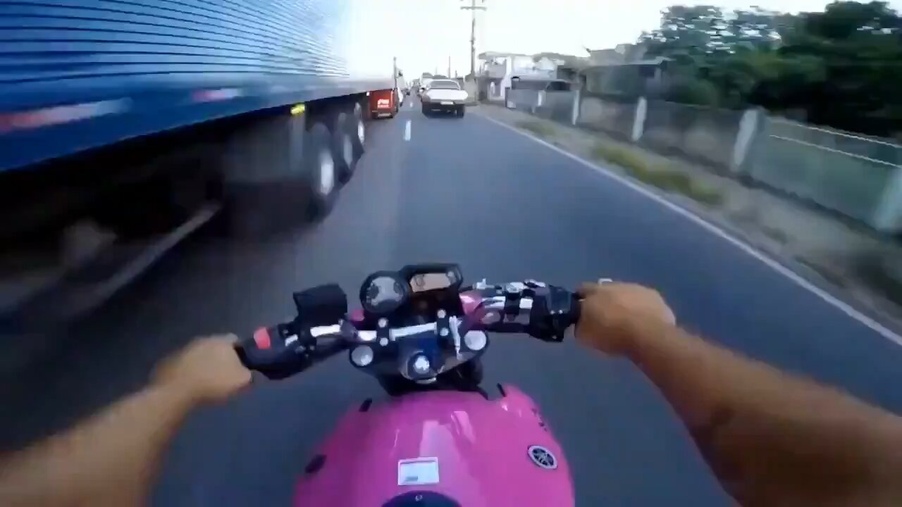 Dude thinks his life is a video game 🤦🏽♂️