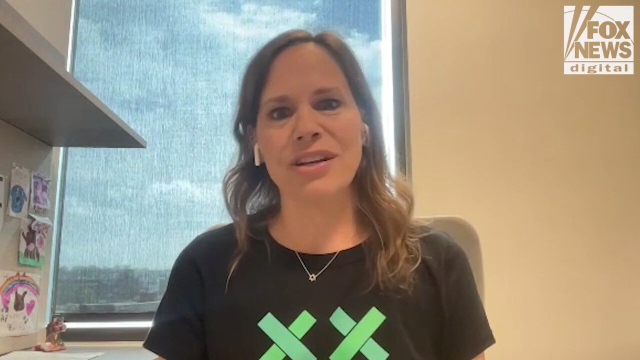 Former Levi's Executive Announces Launch Of Pro-Women's Brand XX-XY Athletics