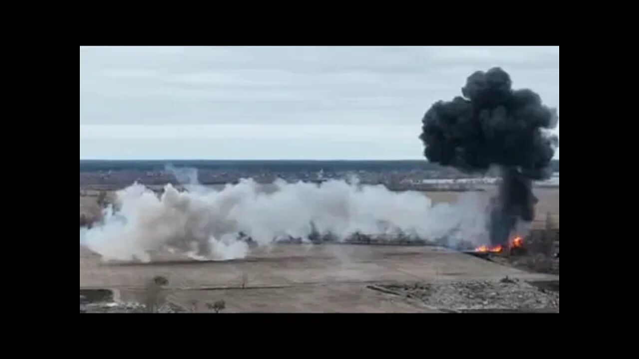 UKRAINE WAR - Russian Heli Shot Down / Guerra na Ucrânia - Helicóptero Russo Abatido.