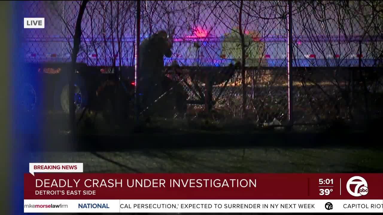 Police investigating deadly crash in Detroit