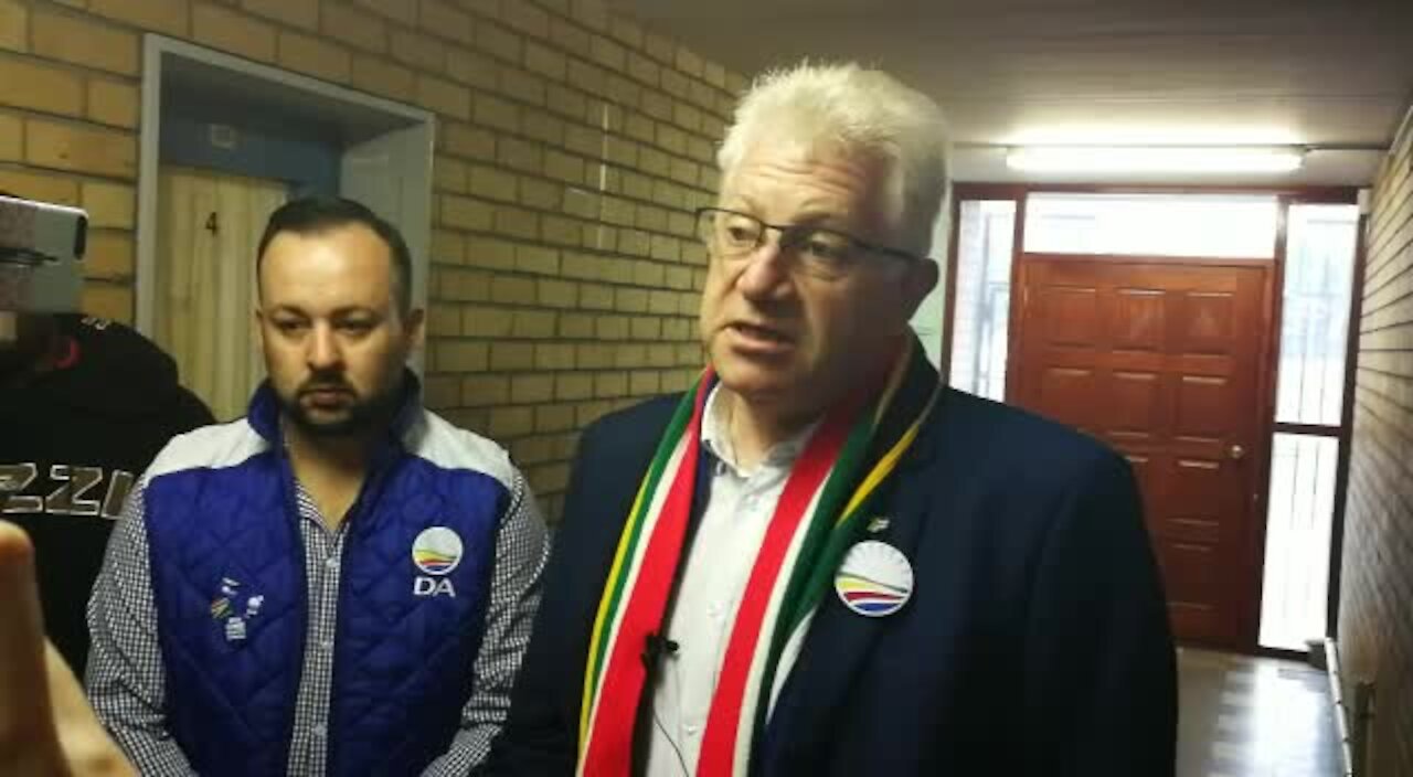 Don't let the rain keep you away, DA WCape premier candidate tells voters (2iX)