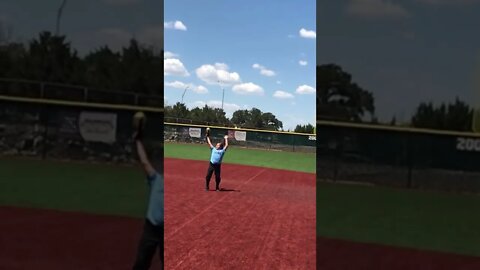 8 yr old making snow cone catch!!!! [8yr 1B]