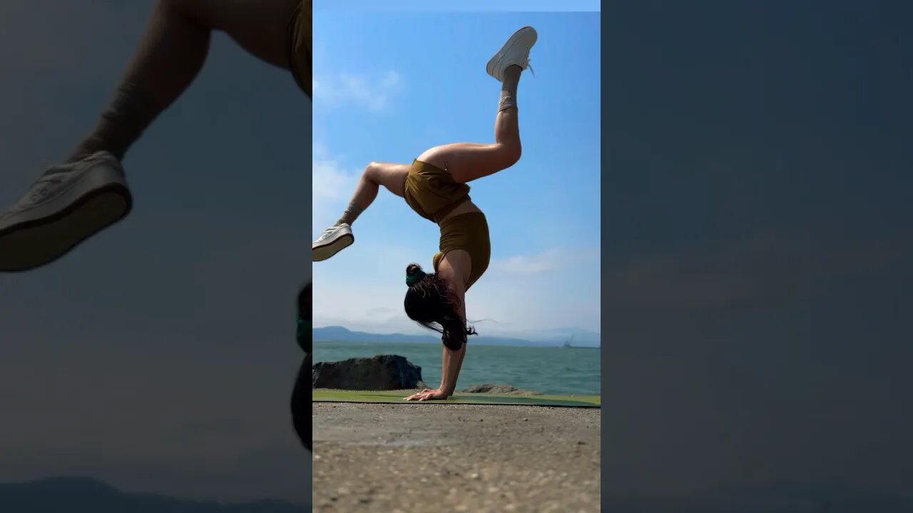 Day 1 Stag Handstand (the easiest to hold)