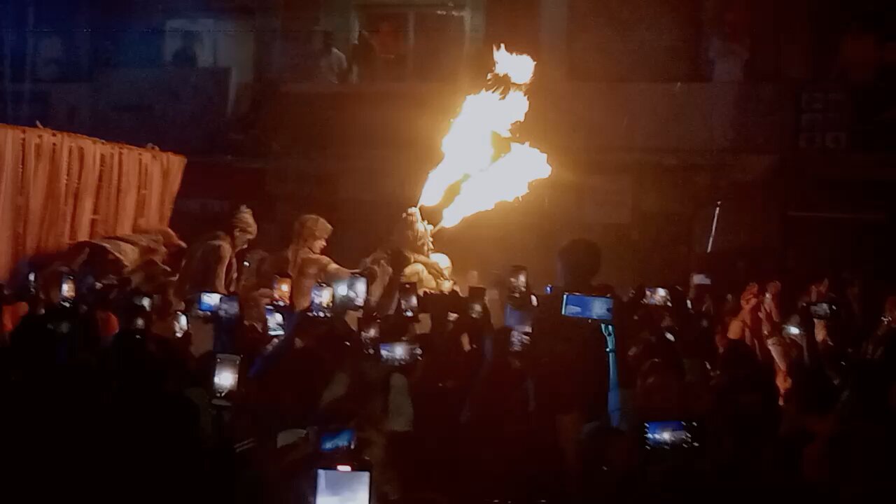 fire 🔥 stunt in India 😱 public crowd