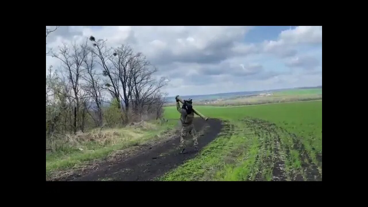 Ukrainian paratrooper intercepting a Russian UAV using a UK supplied LMM MARLET in Kharkiv Oblast!