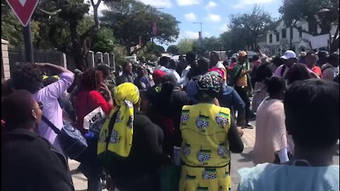 UPDATE 1 - Omotoso’s lawyer harassed and followed by angry protesters (aMi)