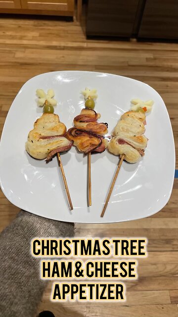 Christmas Tree Ham & Cheese Appetizer