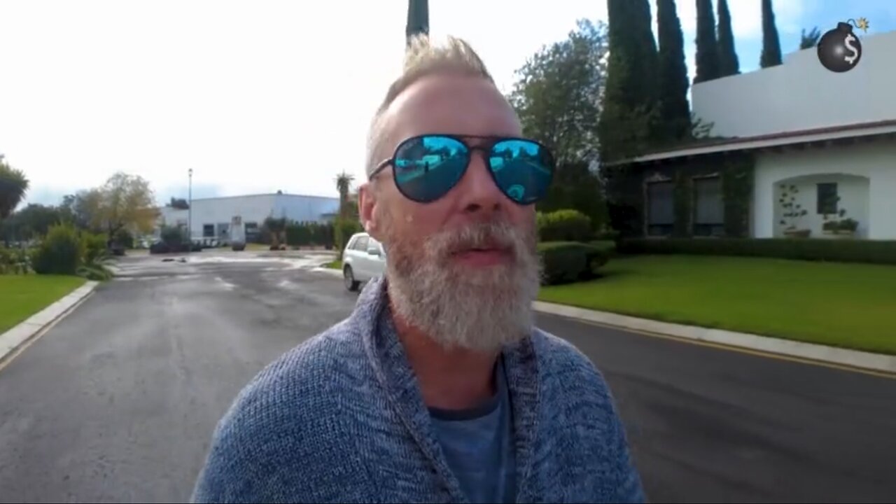 Max Igan & Jeff Berwick "Dodge a Bullet!" ... The Deep State Attacks their Home Town!