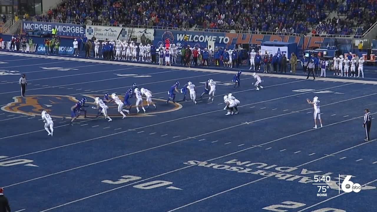 Boise State loses third straight game on the blue: Air Force defeats the Broncos 24-17