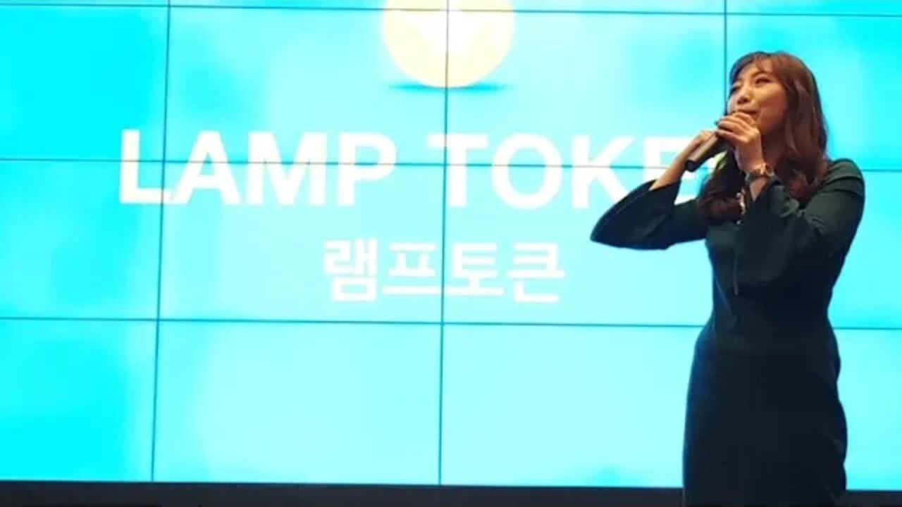 지니 램프 토큰 손은경 디센트레 카페