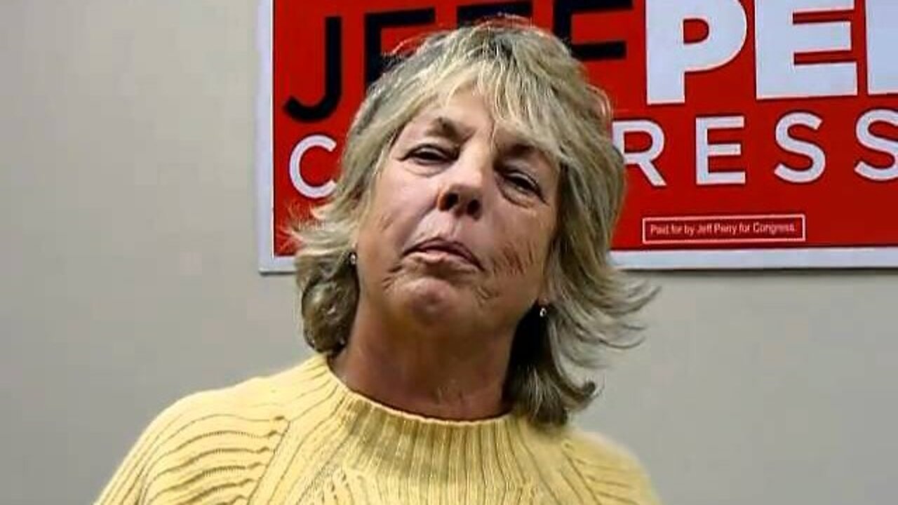 Jody at Perry hq.AVI