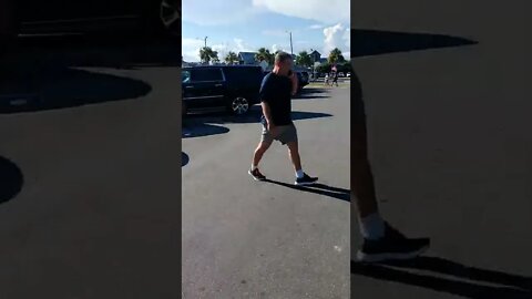 They delayed my phone. #gangstalker who filmed me & then pretended to be talking on the phone.