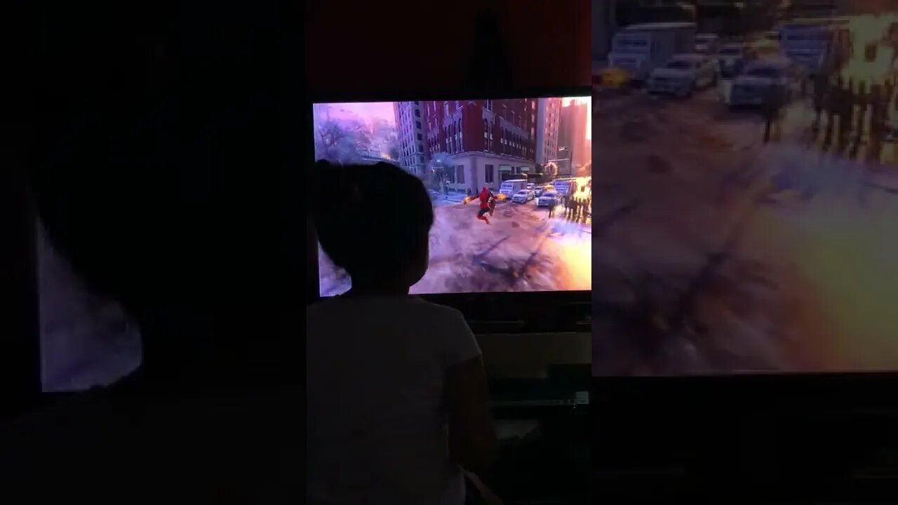 MEMEL JOGANDO SPIDER MAN PS5 ( GAMER ) #SHORTS