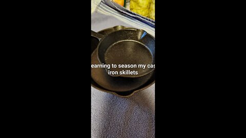 Seasoning cast iron pans thanks Chelsea from #oururbanhomestead #castironskillet