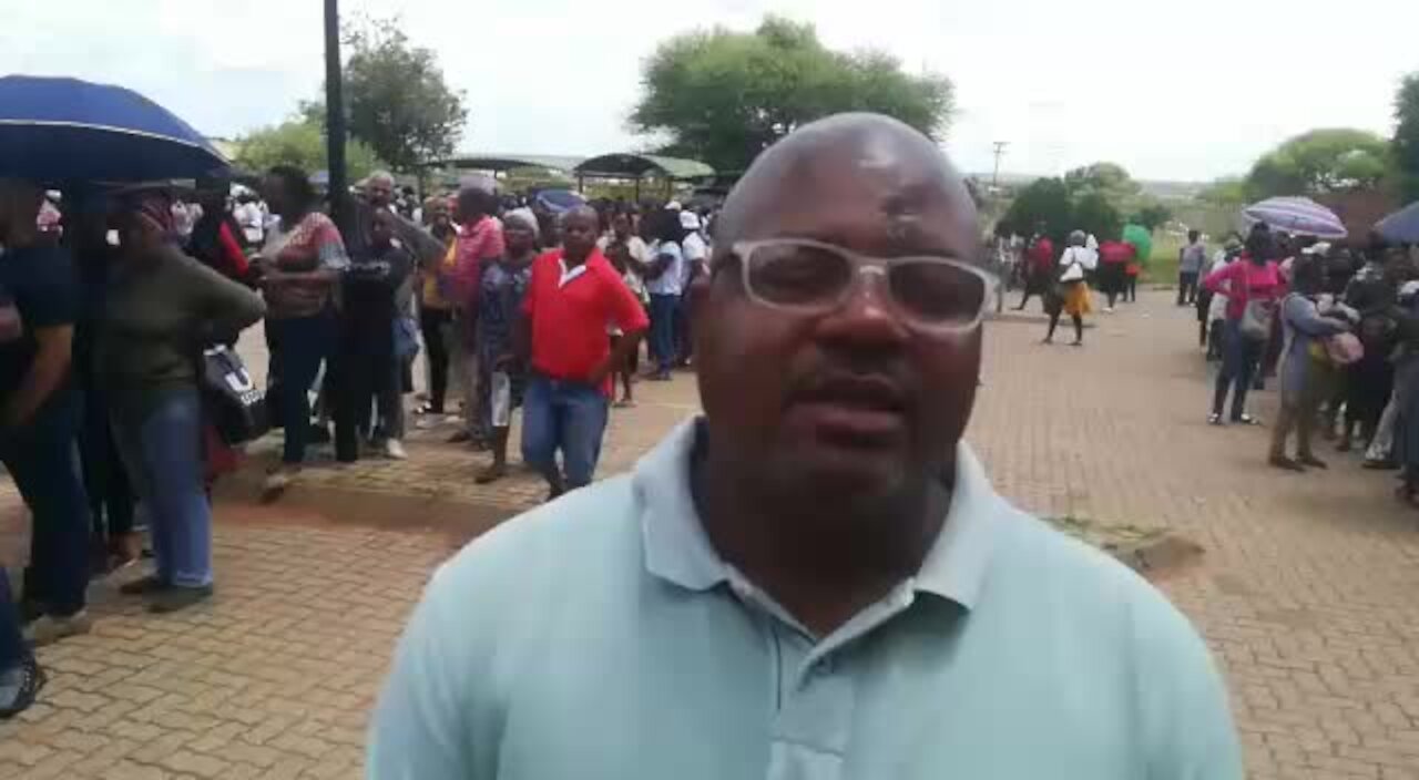 South Africa - Pretoria - Pupils still not placed in schools - Video (4pK)