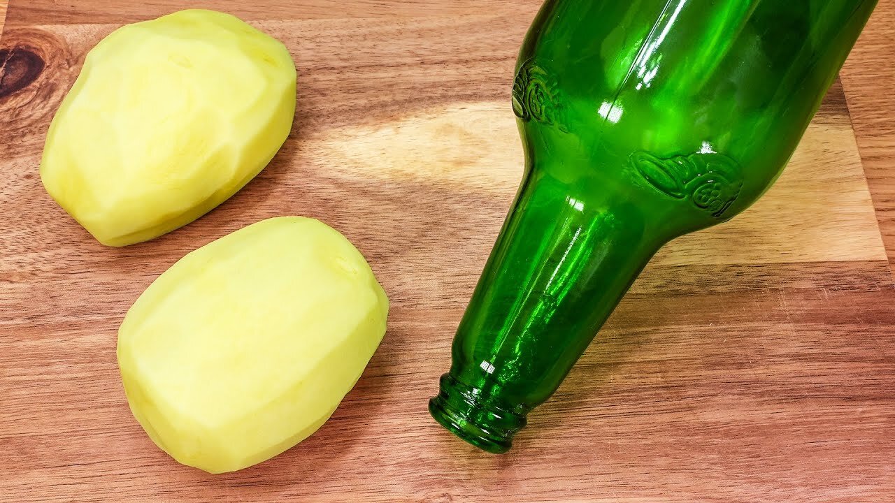 I don't just fry potatoes! A new trick with empty bottles is taking over the world! Very tasty!