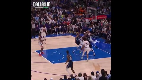 Jalen Brunson with a hard drive!