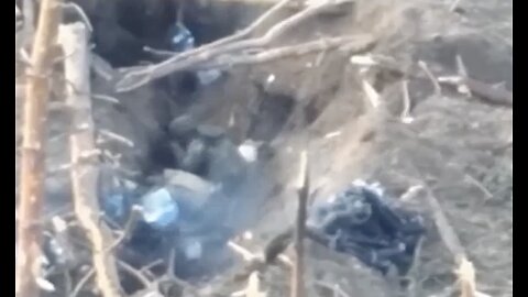 HERO! Russian soldier alone kills three Ukrainian militants and takes three prisoners!