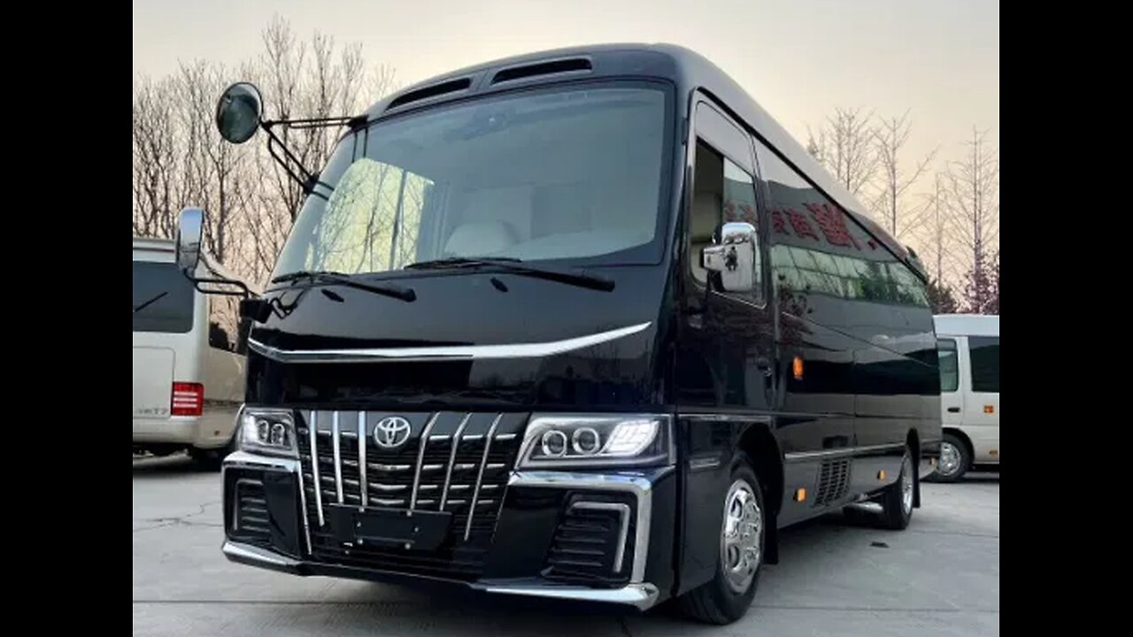 Luxury Toyota Coaster Long-Distance Luxury Bus