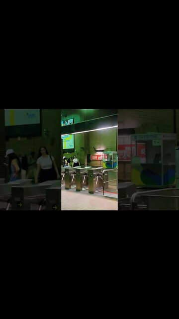 Gigantic Lucien L’Allier #montreal #viralvideo