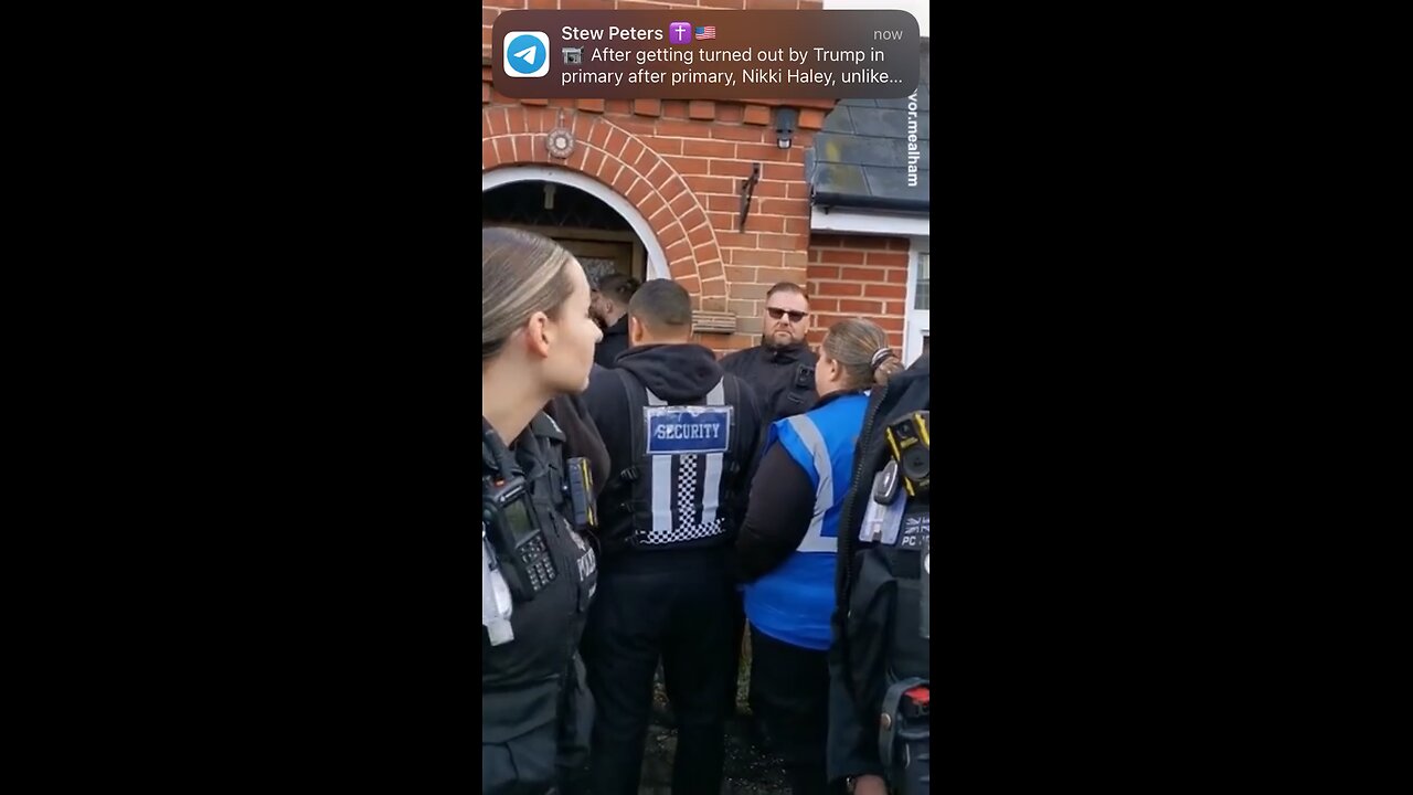 Bailiffs breaking into the house of lady with cancer: police is supporting them : council tax fraud