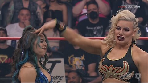 Skye Blue vs. Taya Valkyrie