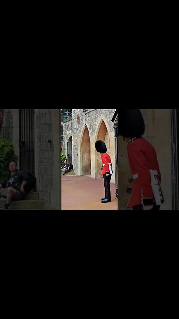Second Tourist get away from the guard #windsorcastle
